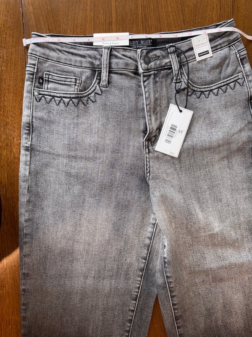 Judy Blue Gray Wide-Leg Crop Flare Jeans with Subtle ombré Fade - Picture 7 of 15